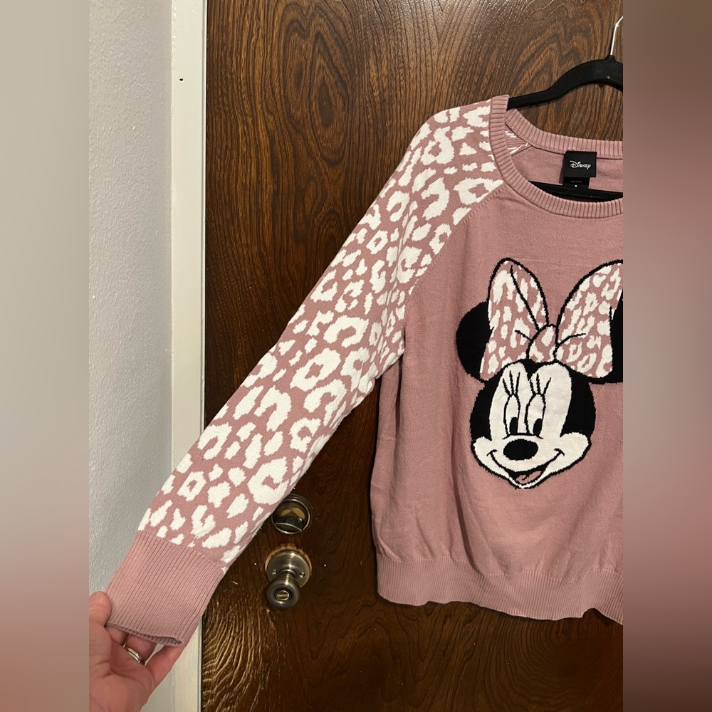 TORRID: Disney Minnie Mouse Pullover Leopard Raglan Sweater in Mauve - Picture 7 of 12
